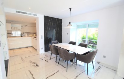 Resale - House - Detached Villa - Marbella - Nueva Andalucia