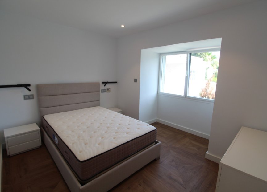 Resale - House - Detached Villa - Marbella - Nueva Andalucia