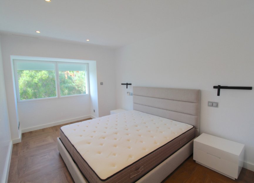 Resale - House - Detached Villa - Marbella - Nueva Andalucia