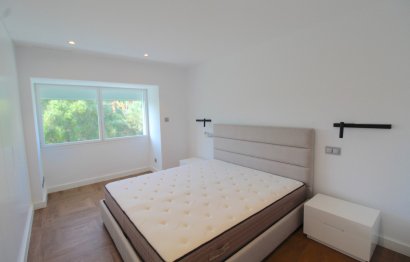 Resale - House - Detached Villa - Marbella - Nueva Andalucia