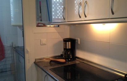 Resale - Apartment - Middle Floor Apartment - Marbella - Puerto Banús