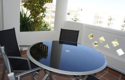 Resale - Apartment - Middle Floor Apartment - Marbella - Puerto Banús