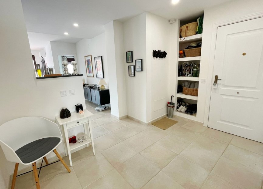 Reventa - Apartment - Middle Floor Apartment - Marbella - Nueva Andalucia