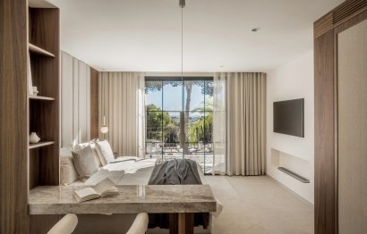 Resale - House - Semi-Detached House - Marbella - Nueva Andalucia