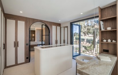 Resale - House - Semi-Detached House - Marbella - Nueva Andalucia