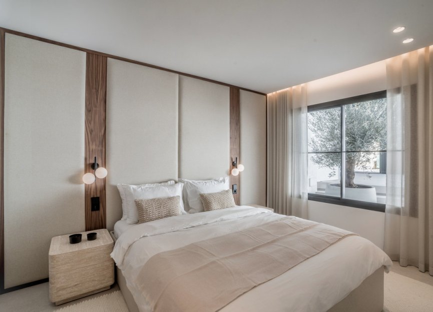 Resale - House - Semi-Detached House - Marbella - Nueva Andalucia