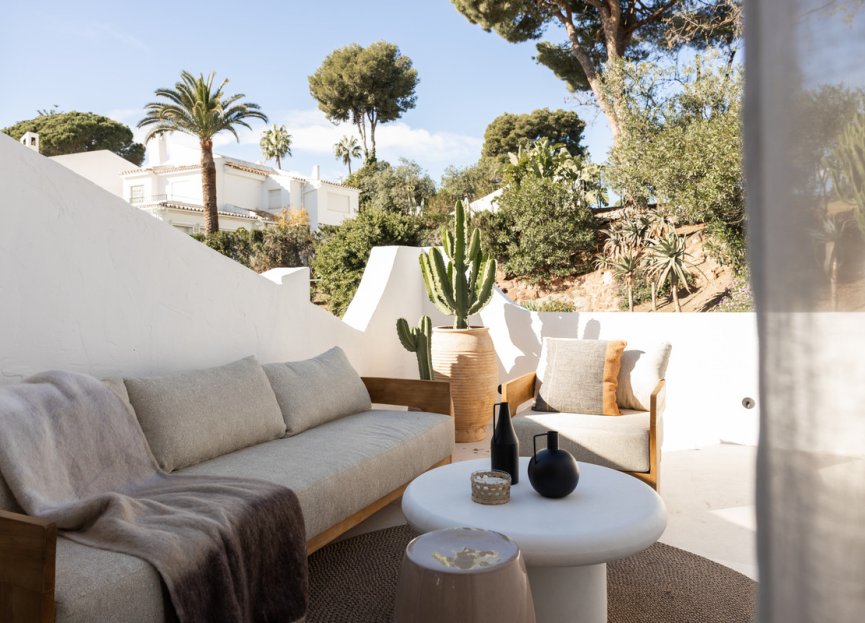 Resale - House - Semi-Detached House - Marbella - Nueva Andalucia