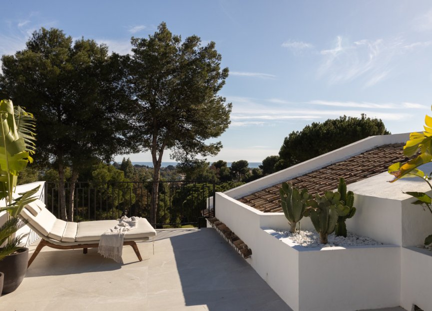 Resale - House - Semi-Detached House - Marbella - Nueva Andalucia