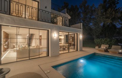 Resale - House - Semi-Detached House - Marbella - Nueva Andalucia