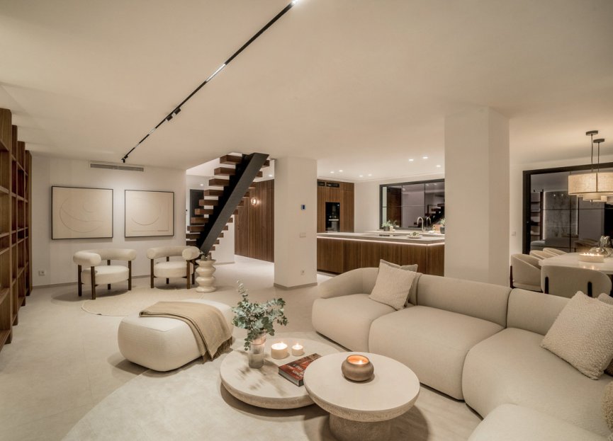 Resale - House - Semi-Detached House - Marbella - Nueva Andalucia