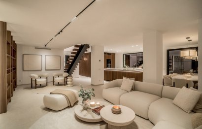 Resale - House - Semi-Detached House - Marbella - Nueva Andalucia