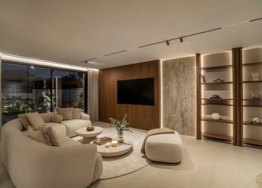 Resale - House - Semi-Detached House - Marbella - Nueva Andalucia