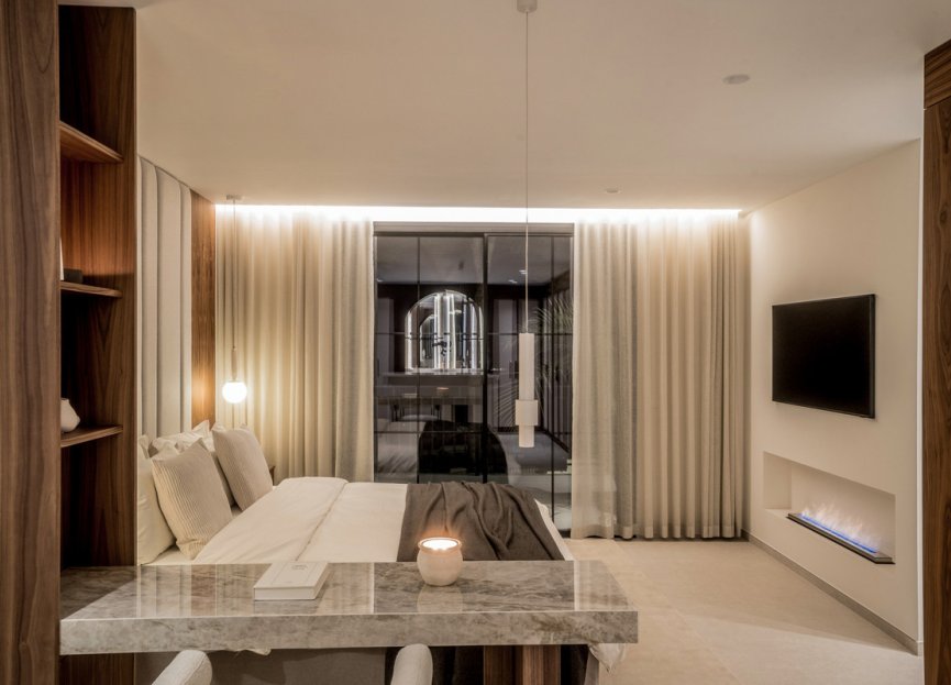 Resale - House - Semi-Detached House - Marbella - Nueva Andalucia