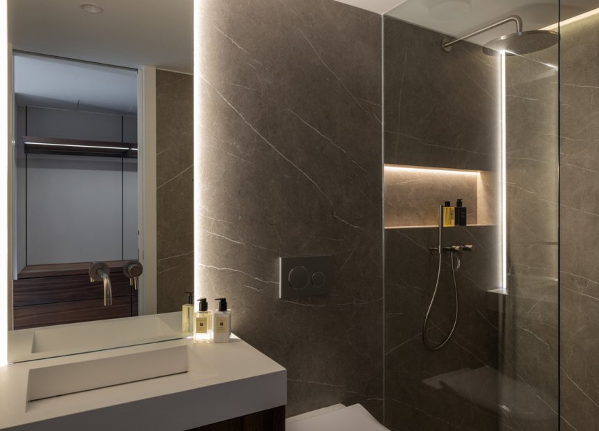 Resale - House - Semi-Detached House - Marbella - Nueva Andalucia