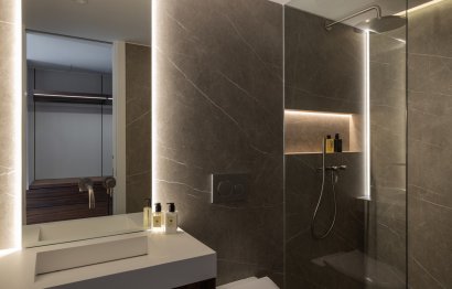 Resale - House - Semi-Detached House - Marbella - Nueva Andalucia