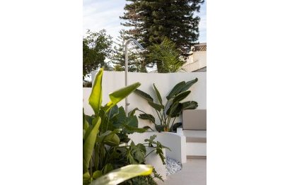 Resale - House - Semi-Detached House - Marbella - Nueva Andalucia