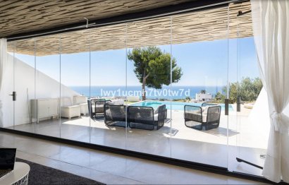 Resale - House - Detached Villa - Benalmádena - Benalmadena Centro