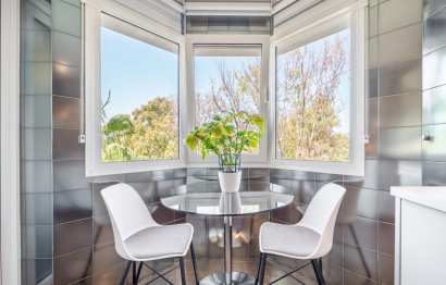 Resale - Apartment - Middle Floor Apartment - Marbella - Puerto Banús