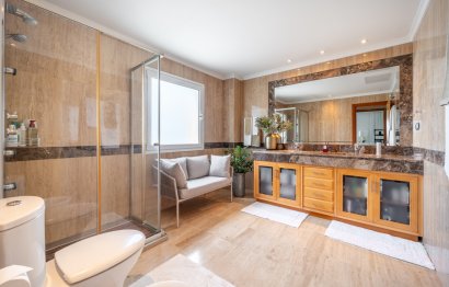 Resale - Apartment - Middle Floor Apartment - Marbella - Puerto Banús