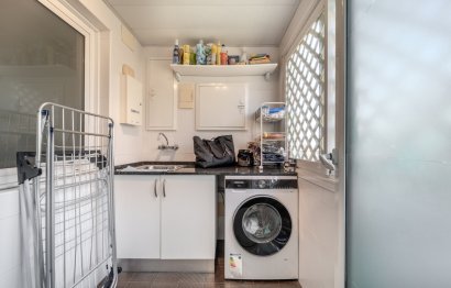 Resale - Apartment - Middle Floor Apartment - Marbella - Puerto Banús