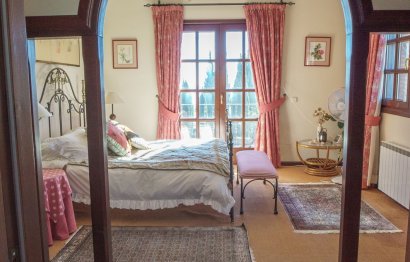 Resale - House - Finca - Cortijo - Estepona - Estepona Centro