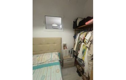 Resale - Apartment - Middle Floor Apartment - Estepona - Estepona Centro