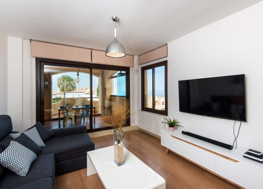 Resale - Apartment - Middle Floor Apartment - Benalmádena - Benalmadena Centro