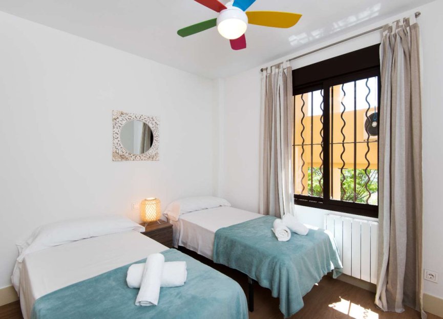 Resale - Apartment - Middle Floor Apartment - Benalmádena - Benalmadena Centro