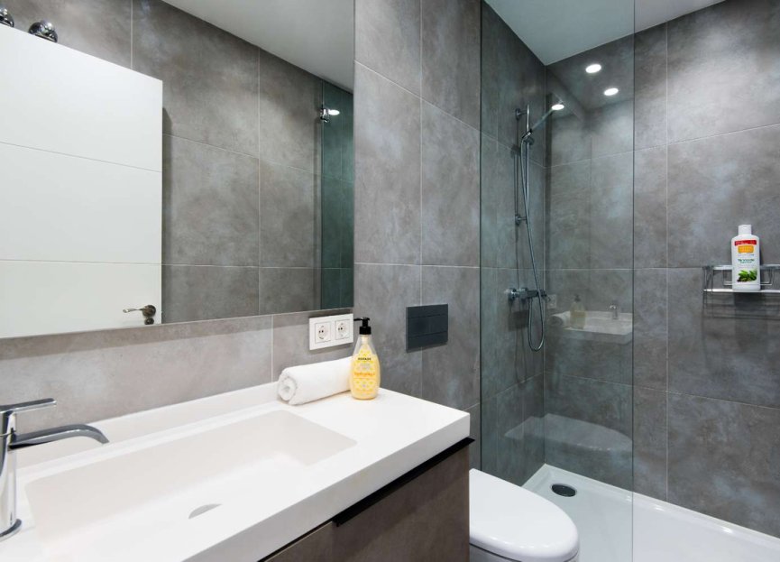 Resale - Apartment - Middle Floor Apartment - Benalmádena - Benalmadena Centro