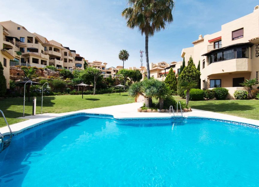 Resale - Apartment - Middle Floor Apartment - Benalmádena - Benalmadena Centro