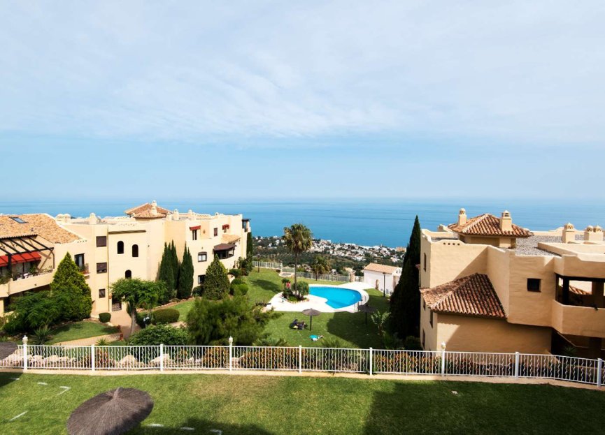 Resale - Apartment - Middle Floor Apartment - Benalmádena - Benalmadena Centro