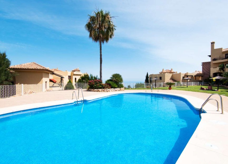 Resale - Apartment - Middle Floor Apartment - Benalmádena - Benalmadena Centro