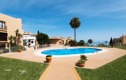 Resale - Apartment - Middle Floor Apartment - Benalmádena - Benalmadena Centro