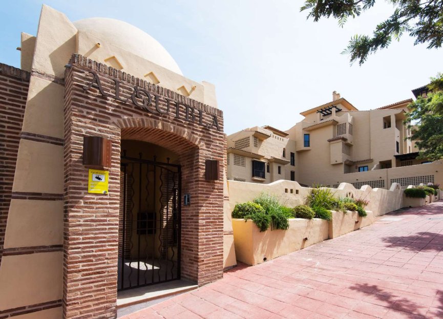 Resale - Apartment - Middle Floor Apartment - Benalmádena - Benalmadena Centro