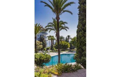 Resale - Apartment - Middle Floor Apartment - Marbella - Río Real