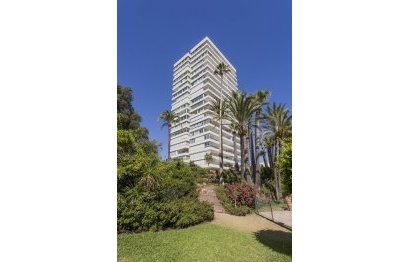 Resale - Apartment - Middle Floor Apartment - Marbella - Río Real