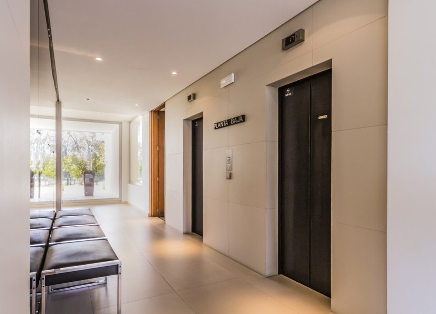 Resale - Apartment - Middle Floor Apartment - Marbella - Río Real