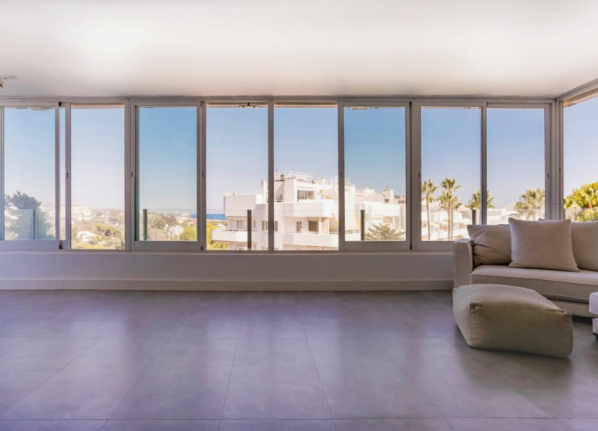 Resale - Apartment - Middle Floor Apartment - Marbella - Río Real