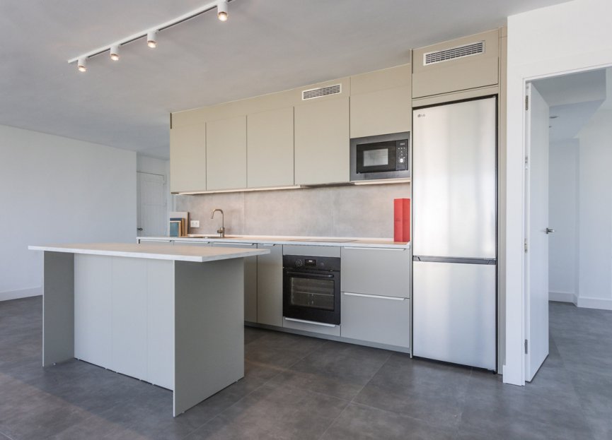 Resale - Apartment - Middle Floor Apartment - Marbella - Río Real