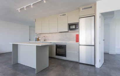 Resale - Apartment - Middle Floor Apartment - Marbella - Río Real