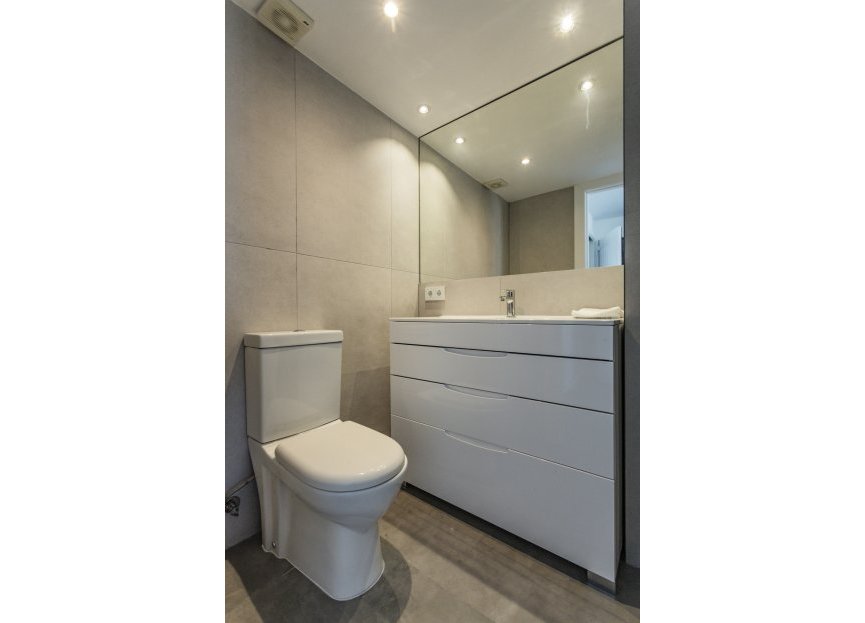 Resale - Apartment - Middle Floor Apartment - Marbella - Río Real