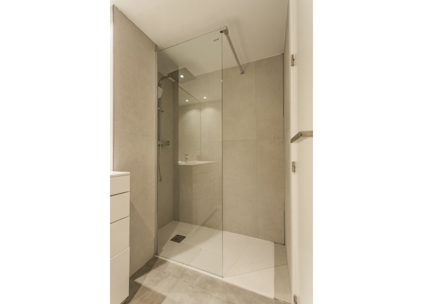 Resale - Apartment - Middle Floor Apartment - Marbella - Río Real