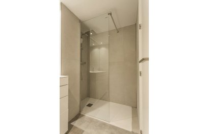 Resale - Apartment - Middle Floor Apartment - Marbella - Río Real