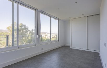 Resale - Apartment - Middle Floor Apartment - Marbella - Río Real