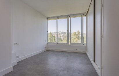 Resale - Apartment - Middle Floor Apartment - Marbella - Río Real