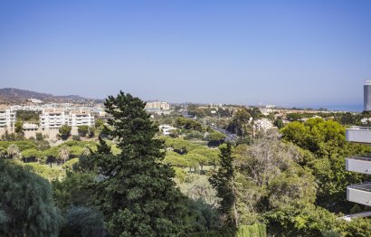 Resale - Apartment - Middle Floor Apartment - Marbella - Río Real