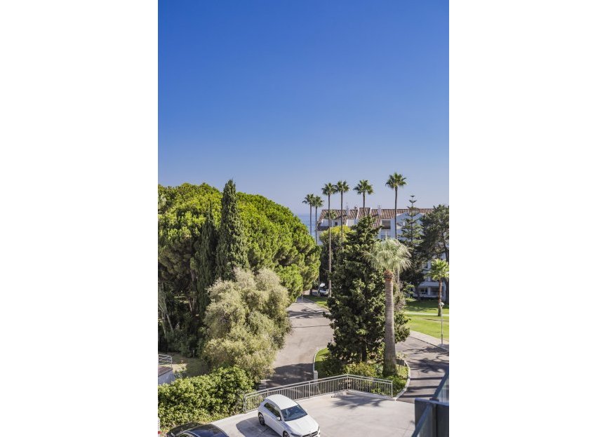 Resale - Apartment - Middle Floor Apartment - Marbella - Río Real