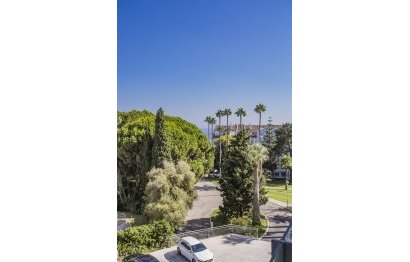 Resale - Apartment - Middle Floor Apartment - Marbella - Río Real