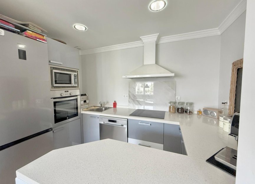 Resale - Apartment - Middle Floor Apartment - Fuengirola - Torreblanca