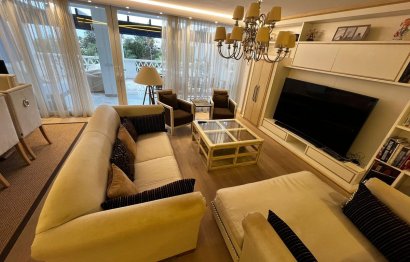 Resale - Apartment - Middle Floor Apartment - Marbella - Puerto Banús